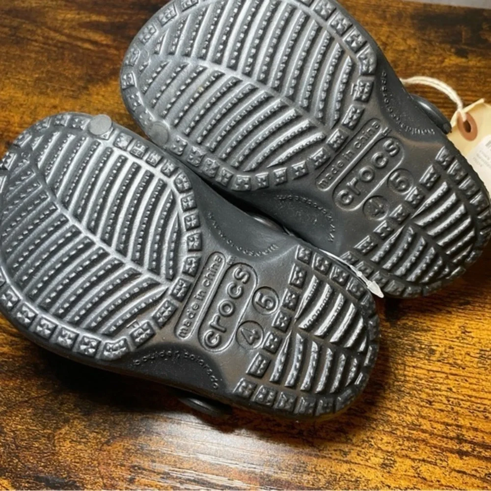 Crocs Unisex Boys Girls Toddlers Black Classic Clogs Shoes‎ - Size 4 5